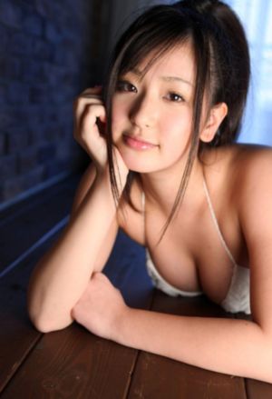 82岁老人找20多岁小伙子